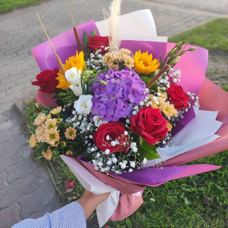 Bukiet Miłosna Chwila Rozmiar kompozycji Podstawowy